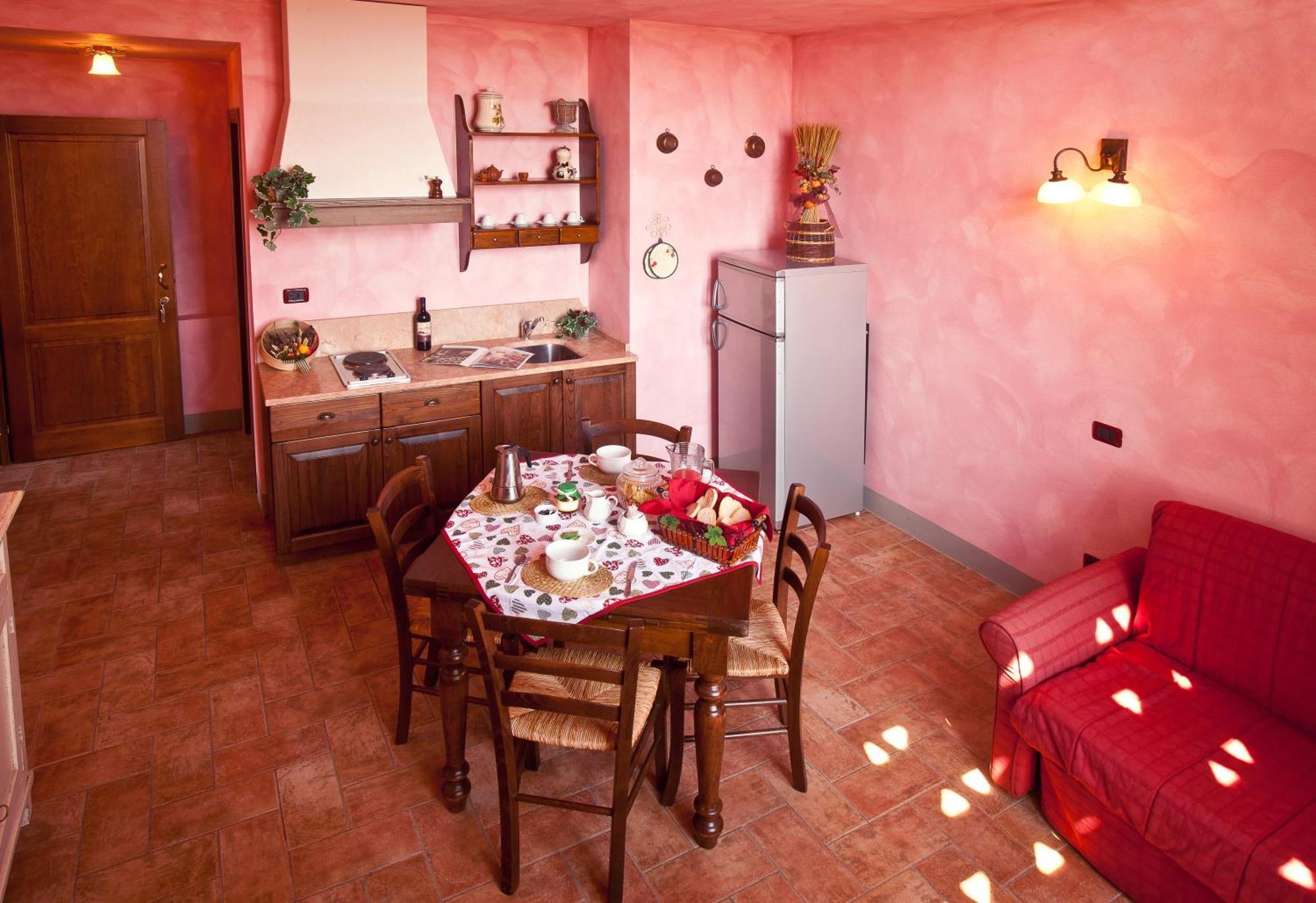 Agriturismo Borgo Vigna Vecchia Черрето-Гуїді Номер фото