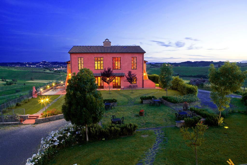 Agriturismo Borgo Vigna Vecchia Черрето-Гуїді Екстер'єр фото
